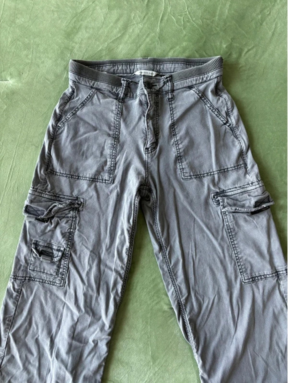 American Eagle Stretch Cargo Jogger Pants, Grey, Size 2 Regular